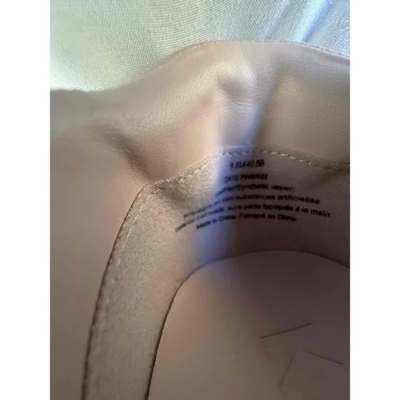 Karl Lagerfeld Pink Heart Embellished Graphic White Lace Sole Casual Sneakers8.5 - Picture 5 of 7